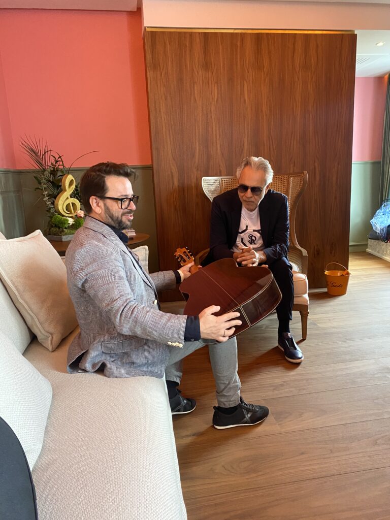 Image of Andrea Bocelli y Antonio